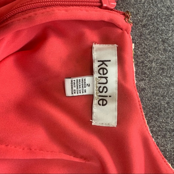 Dress - Picture 3 of 3